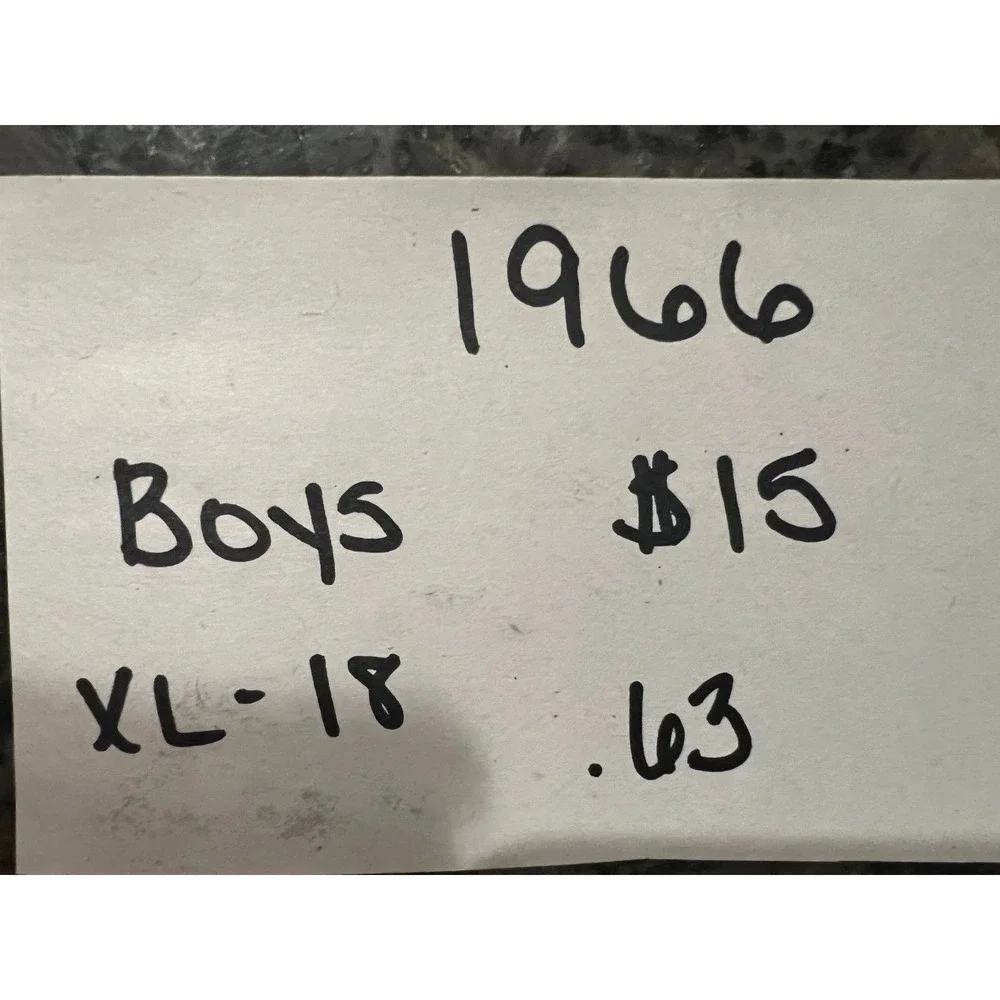Boys size 18 shorts‎ (1966)